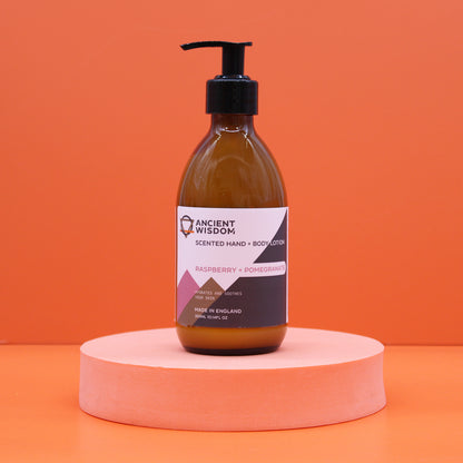 Rankų ir kūno losjonas AVIEČIŲ IR GRANATŲ KVAPAS, 300 ml